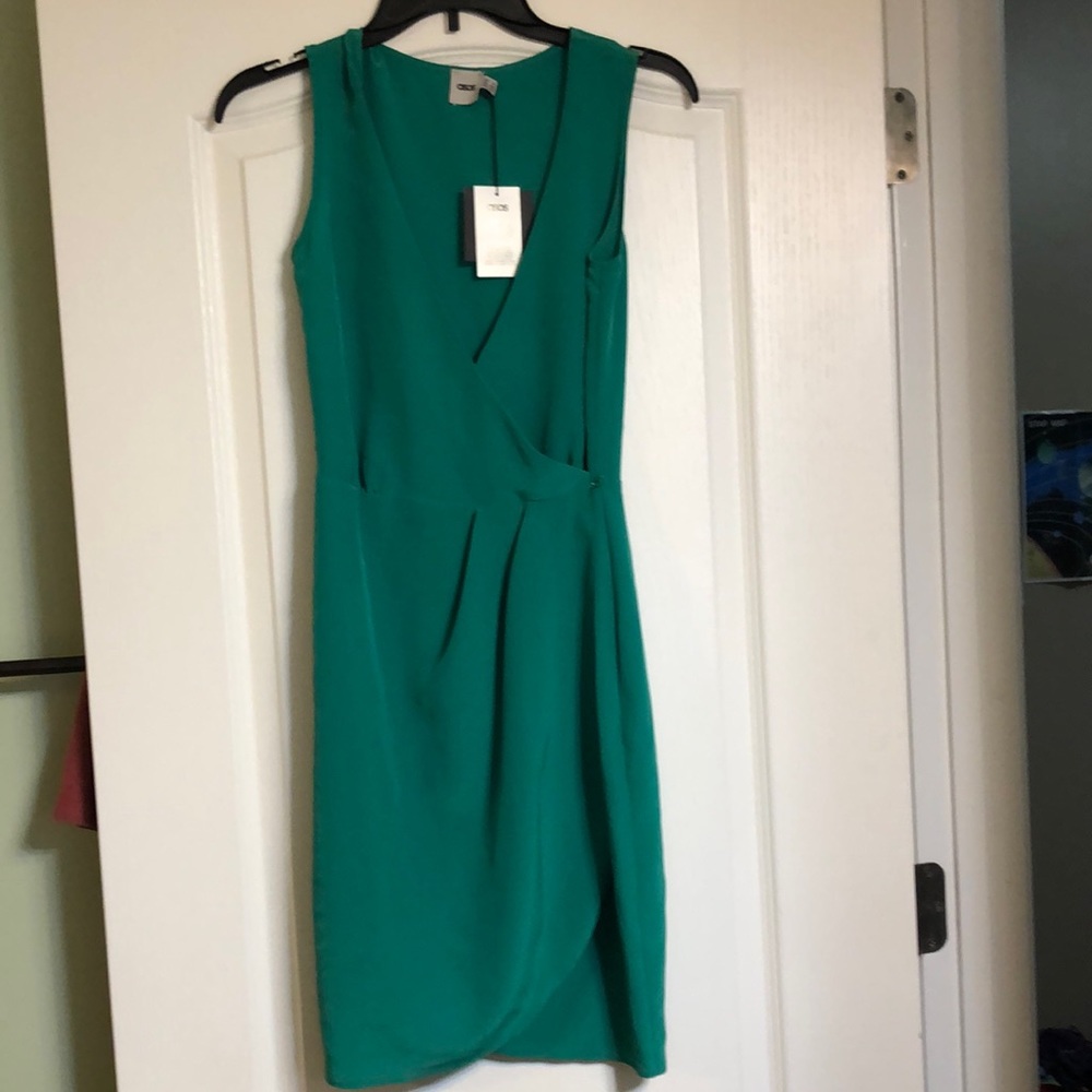 Green summer party dress size 0 tall